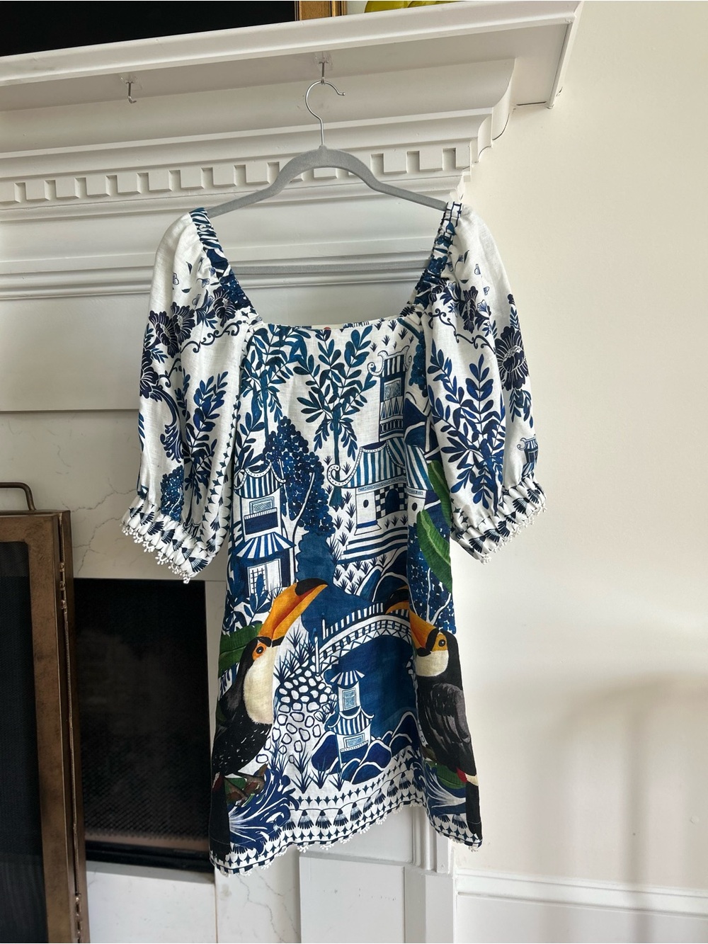 FARM Rio Ancient Garden Linen Mini Dress with Toucan Print - Picture 1 of 2